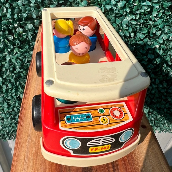 Vintage Little People bus with people, 80s Toys - Picture 4 of 7